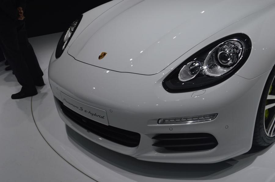  Porsche Panamera S E-Hybrid 2014 года  (фото 49 из 50)
